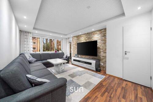 HELLES WOHNZIMMER - PERFEKT FÜR SINGLES & PAARE - 2-Zimmer-Wohnung mit Garten