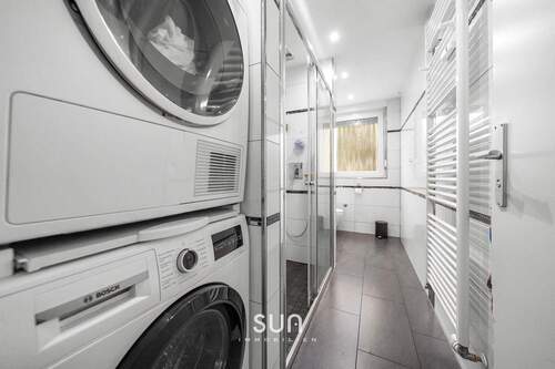 BADEZIMMER MIT TAGESLICHT - Etagenwohnung mit 64,00 m&sup2; in Frankfurt am Main zum Kaufen