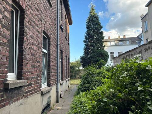 PHOTO-2025-07-03-21-47-36 - Mehrfamilienhaus, Wohnhaus mit 401,00 m² in Krefeld zum Kaufen
