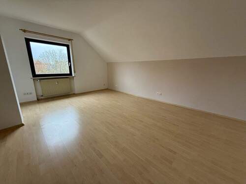 Schlafzimmer - 3 Zimmer Etagenwohnung zur Miete in Oberhaid