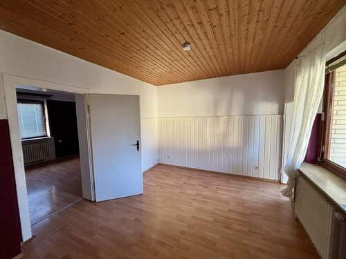 Durchgangszimmer im Erdgeschoss - 