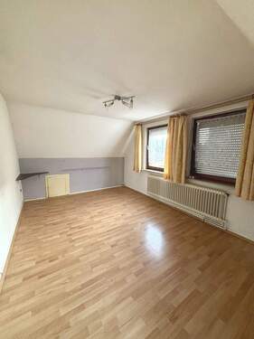 Wohnzimmer im Dachgeschoss - 