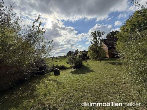 Garten mit tollem Ausblick - 