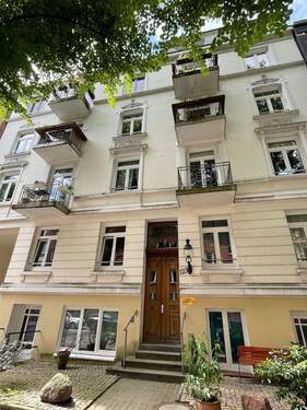 Hausansicht - Helle und gut geschnittene 2 Zi. Altbauwohnung in Barmbek-Süd