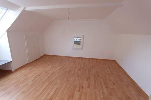 2 OG_Schlafen_www.villingen.immobilien - 