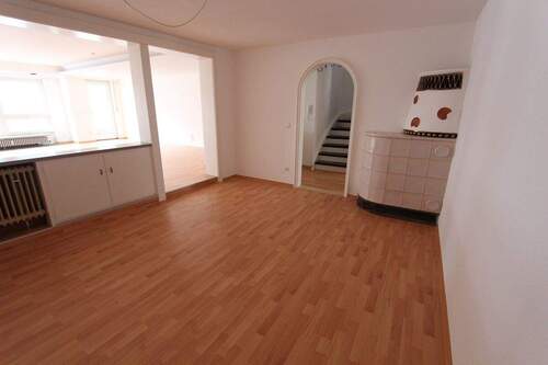 1 OG_Esszimmer_www.villingen.immobilien - Etagenwohnung mit 147,00 m&sup2; in Donaueschingen zur Miete