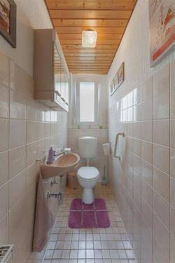 WC - 