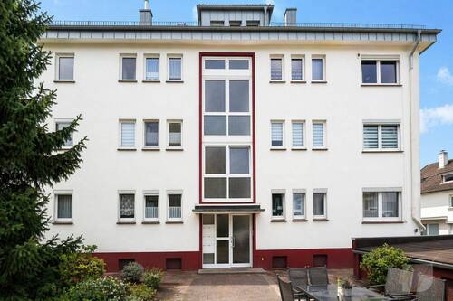 Hausansicht - 3 Zimmer Etagenwohnung zum Kaufen in Solingen