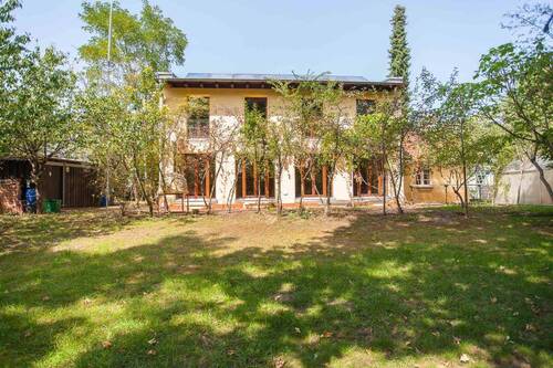 Blick vom Garten auf das Haus (Rückansicht) - +++Eine seltene zweite Chance !! EFH im beliebten Alterlangen+++