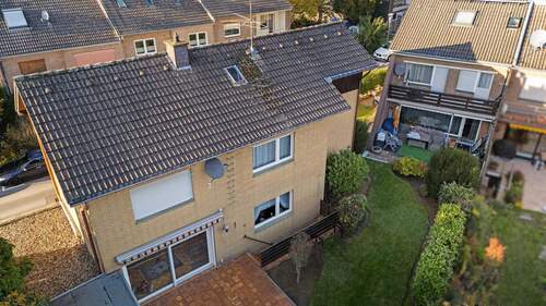 Rückansicht beider Häuser - 1 Zimmer Mehrfamilienhaus, Wohnhaus zum Kaufen in Erkrath