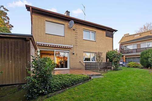 Hausnummer 4 Rückansicht - Mehrfamilienhaus, Wohnhaus mit 232,00 m&sup2; in Erkrath zum Kaufen