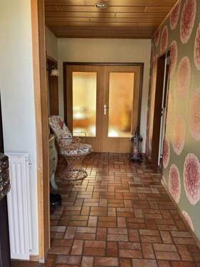 gefliester Eingangsbereich - 