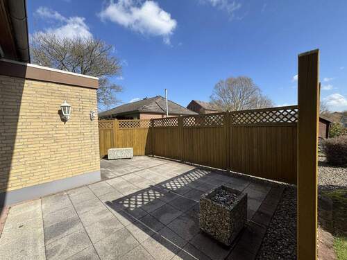 Terrasse mit Sichtschutz - 