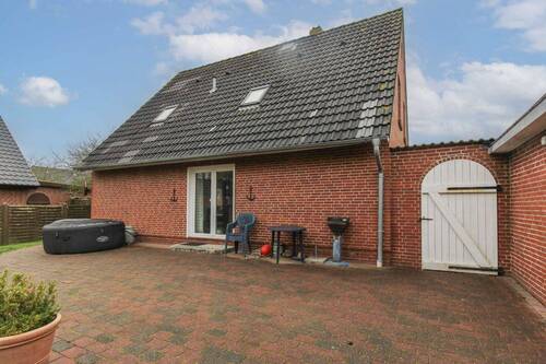 Große Terrasse - 4 Zimmer Einfamilienhaus in Klanxbüll
