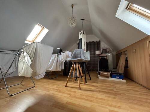 Arbeitszimmer (I. OG im Anbau) - 