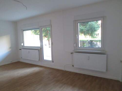 Wohnzimmer (Musterbild) - 3 Zimmer Etagenwohnung zur Miete in Gotha