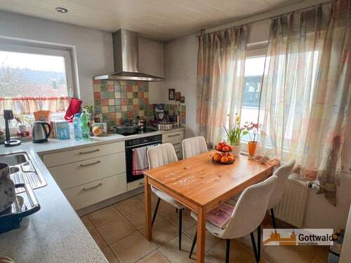 Küche inkl. EBK (EG) - Mehrfamilienhaus, Wohnhaus mit 128,70 m&sup2; in Wernau zum Kaufen