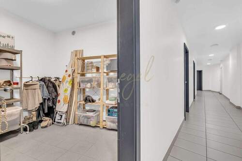 Abstellraum ca. 10 qm - 