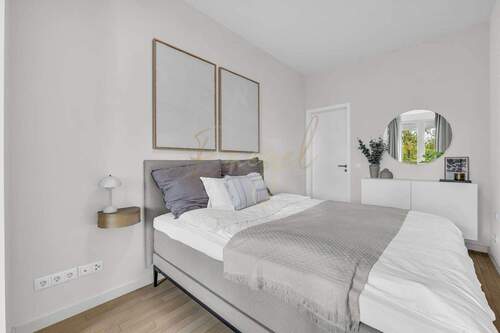 Schlafzimmer ca. 14 qm - Etagenwohnung mit 62,00 m&sup2; in Berlin zum Kaufen