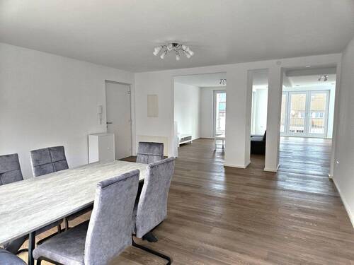Esszimmer - 3 Zimmer Etagenwohnung zur Miete in Stuttgart