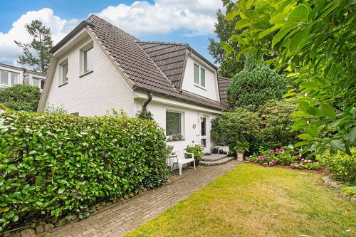 Doppelhaushälfte im grünen - Gepflegte Doppelhaushälfte mit Einzelhauscharakter - In alsternaher Wohnlage von Hummelsbüttel