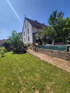 Garten 2.JPG - 6 Zimmer Einfamilienhaus zum Kaufen in Mömbris