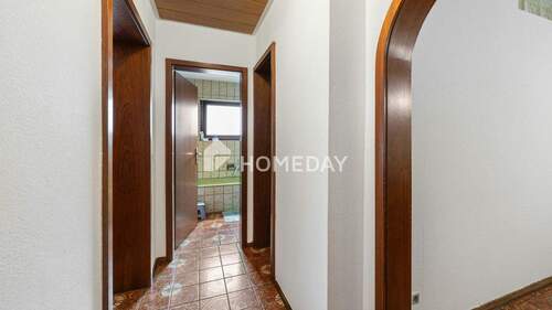 Flur 1 - Etagenwohnung mit 72,90 m&sup2; in Heilbronn zum Kaufen