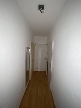 Bild 2 - 2 Zimmer Etagenwohnung zur Miete in Köln