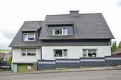 Ansicht Front - 8 Zimmer Mehrfamilienhaus, Wohnhaus zum Kaufen in Gevelsberg