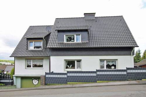 Ansicht Front - 8 Zimmer Mehrfamilienhaus, Wohnhaus zum Kaufen in Gevelsberg
