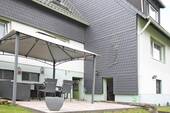 Terrasse, Zugang Keller und Bar - 