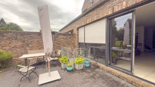 Terrasse - 6 Zimmer Doppelhaushälfte in Düsseldorf