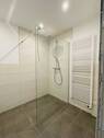 Badezimmer mit Dusche - 