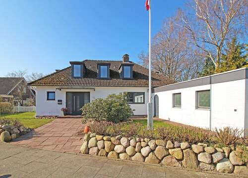 Vorderansicht - 6 Zimmer Einfamilienhaus zum Kaufen in Bad Segeberg