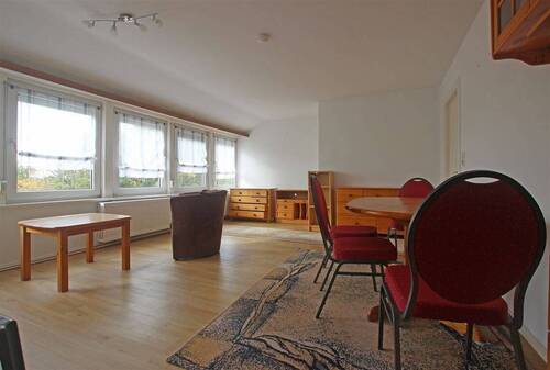 Whg. 3 - Wohnzimmer - 8 Zimmer Mehrfamilienhaus, Wohnhaus zum Kaufen in Lauenburg