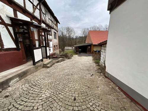 Hofeinfahrt - Einfamilienhaus mit 60,00 m&sup2; in Eschwege zum Kaufen
