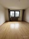 Schlafzimmer 1 - *Großzügige 4,5 Zimmer-Wohnung mit Balkon, Wintergarten & Garage*!
