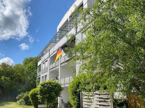 Hausansicht - 2 Zimmer Etagenwohnung zum Kaufen in Freilassing