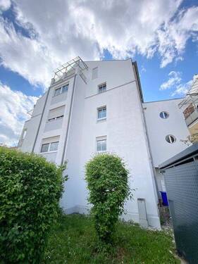 Hausansicht - Etagenwohnung mit 64,60 m&sup2; in Freilassing zum Kaufen