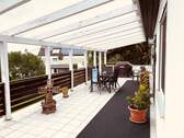 3. Terrasse und Hauseingang - 