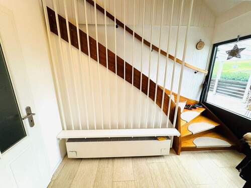 9. Eingangsbereich - 