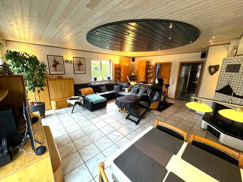 3 - 7 Zimmer Doppelhaushälfte in Waldems