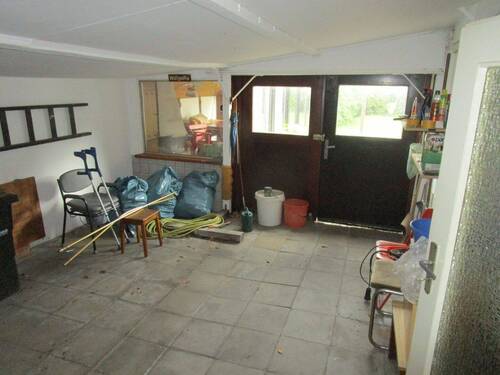 116. Garage des Hauses..JPG - 