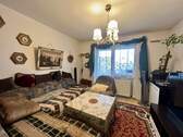 Wohnzimmer - 2 Zimmer Etagenwohnung zum Kaufen in Erlangen