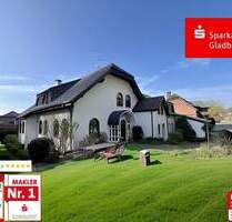 Repräsentatives Einfamilienhaus mit Einliegerhaus in begehrter Waldrandlage von Gladbeck!