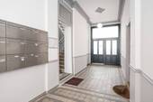Beu4 Treppenhaus (6) - 2 Zimmer Etagenwohnung zum Kaufen in Berlin
