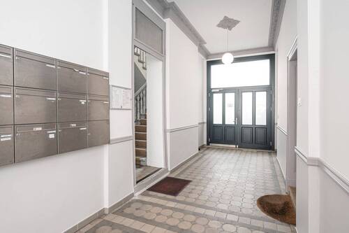 Beu4 Treppenhaus (6) - 2 Zimmer Etagenwohnung zum Kaufen in Berlin