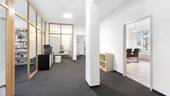 Blick aus dem Eingang in den Flur - Büro mit 29,00 m&sup2; in München zur Miete