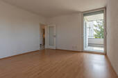 Wohnzimmer (2) - 2 Zimmer Etagenwohnung in Passau