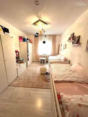 1 OG -3-Raum-Wohnung-Bild-1 - 